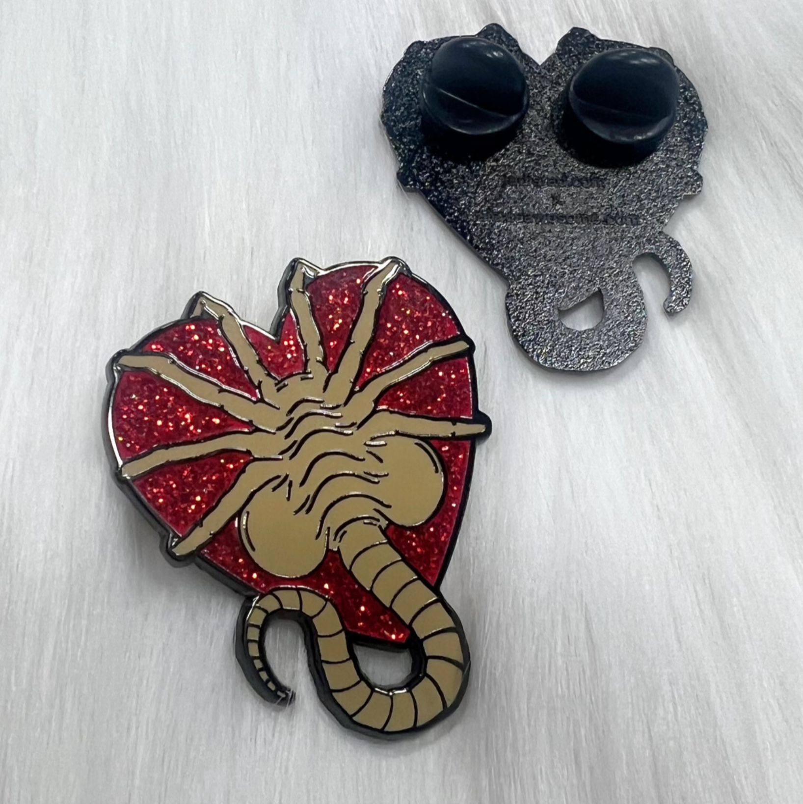 Hug Me - Enamel Pin